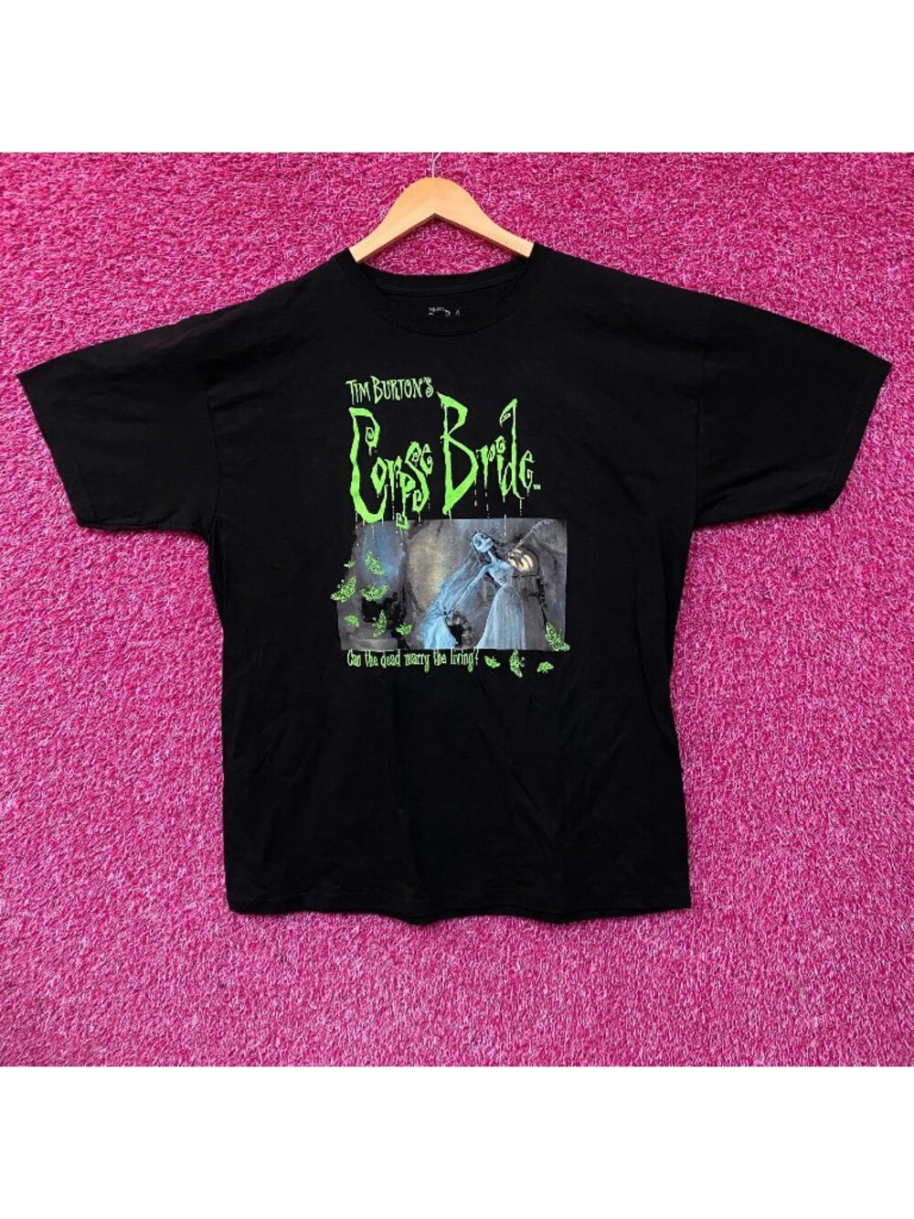 Tim Burton's Corpse Bride "Can the Dead Marry the Living?" Graphic T-Shirt XL